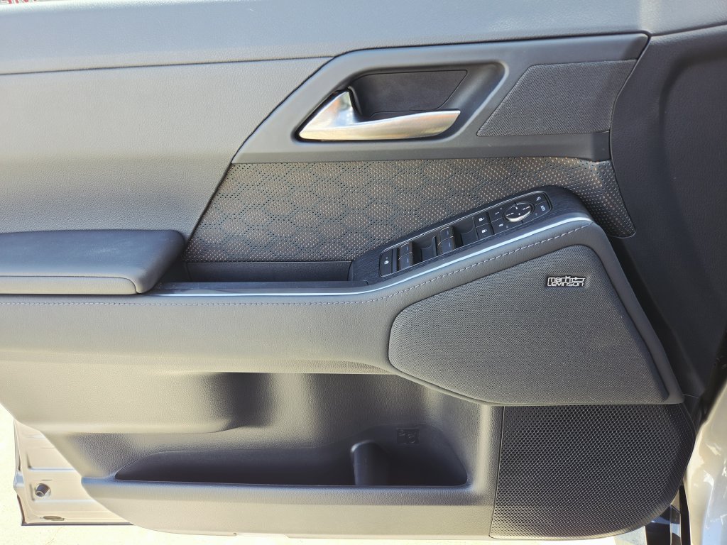 Used 2024 Lexus GX 550 w/ Accessory Package (Z1) AWD/4WD image 17