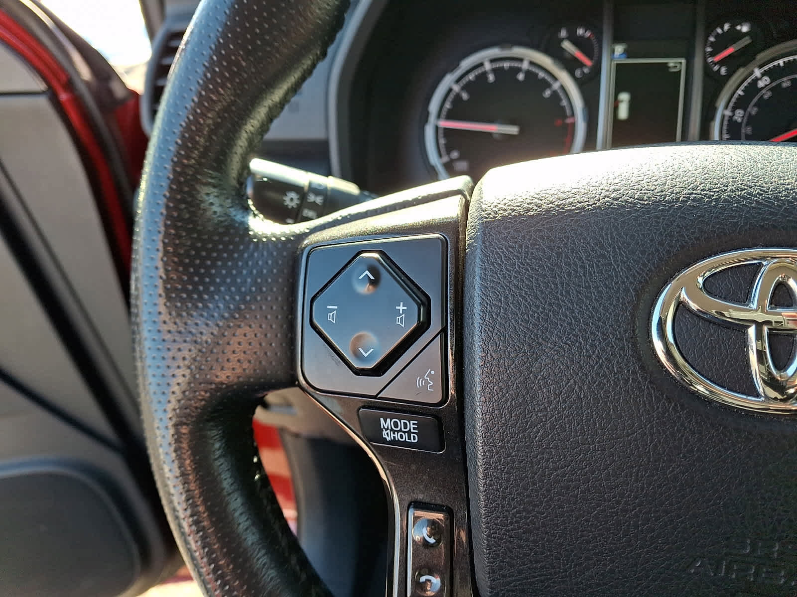 Certified 2024 Toyota 4Runner TRD Off-Road Premium image 21