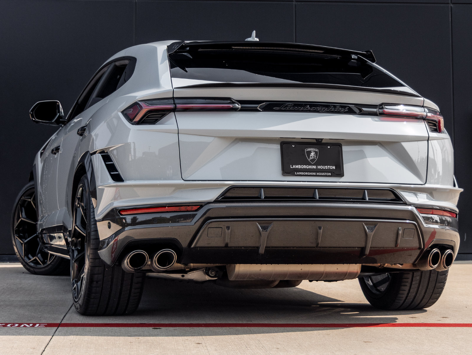 Used 2024 Lamborghini Urus Performante AWD/4WD image 6