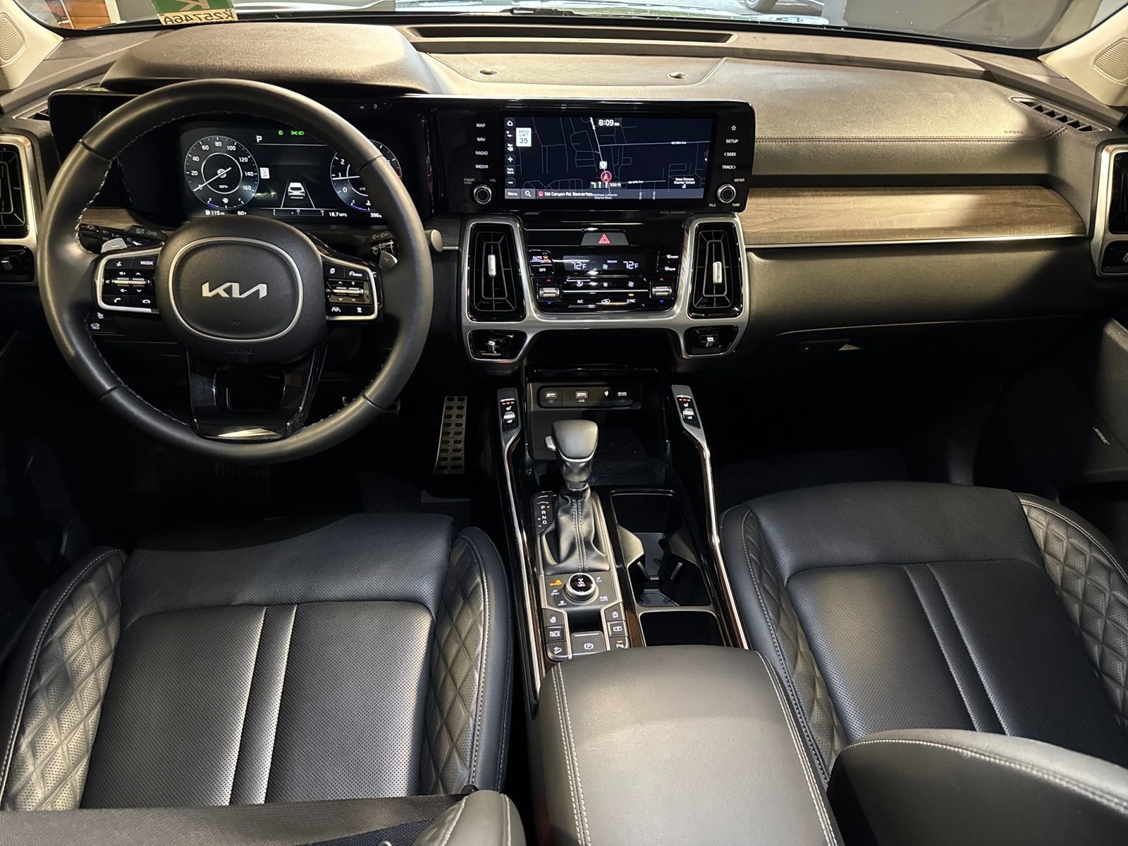 Used 2022 Kia Sorento SX Prestige AWD/4WD image 4