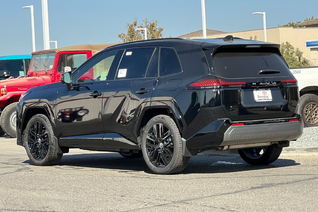 New 2026 Toyota RAV4 XSE w/ Panoramic Sun Roof Package AWD/4WD image 6