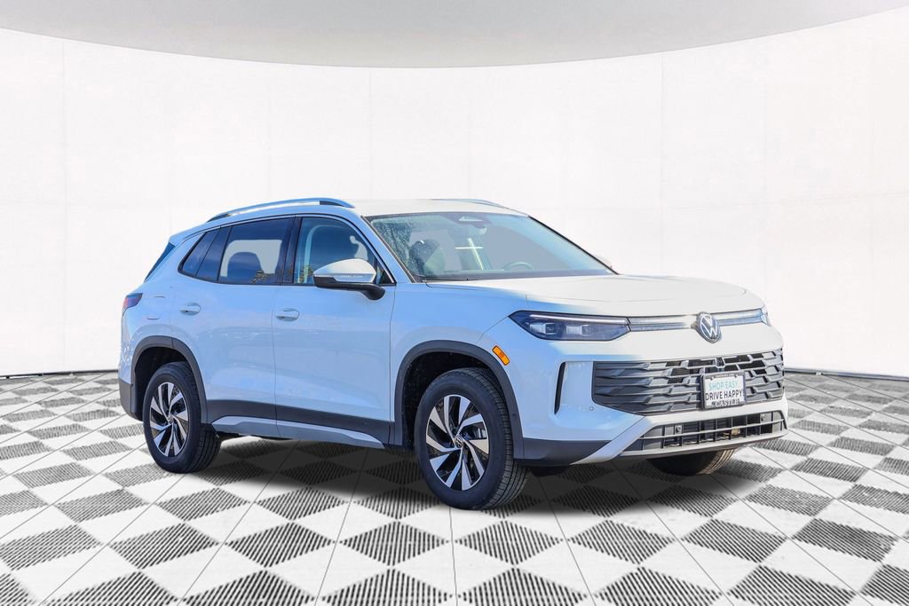 New 2025 Volkswagen Tiguan S image 16