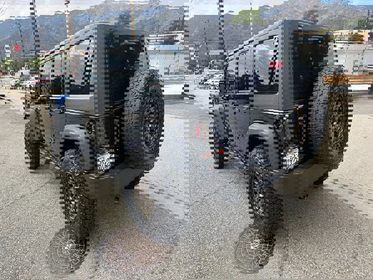 Used 2018 Jeep Wrangler Unlimited Sport image 4