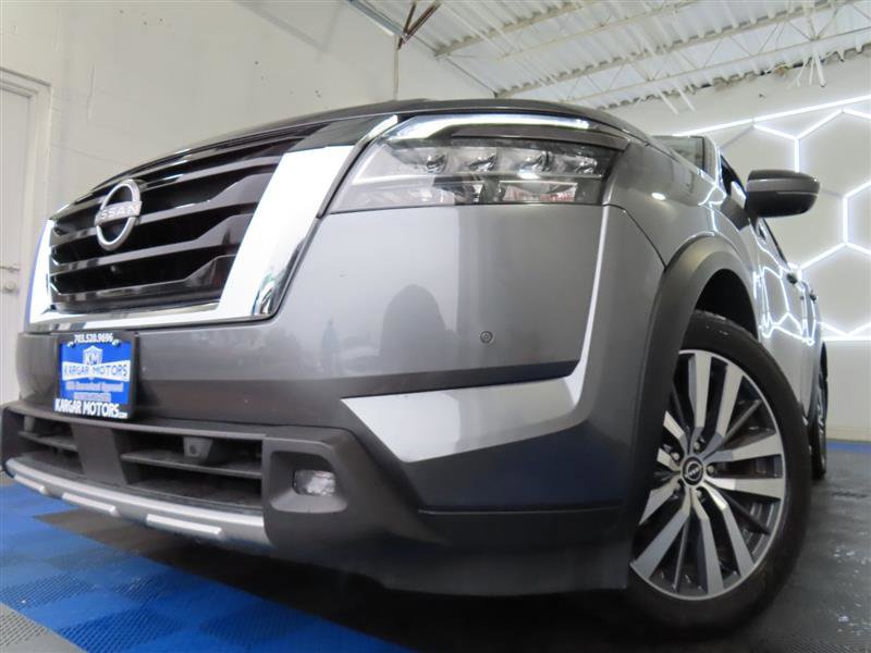 Used 2022 Nissan Pathfinder Platinum w/ Cargo Package