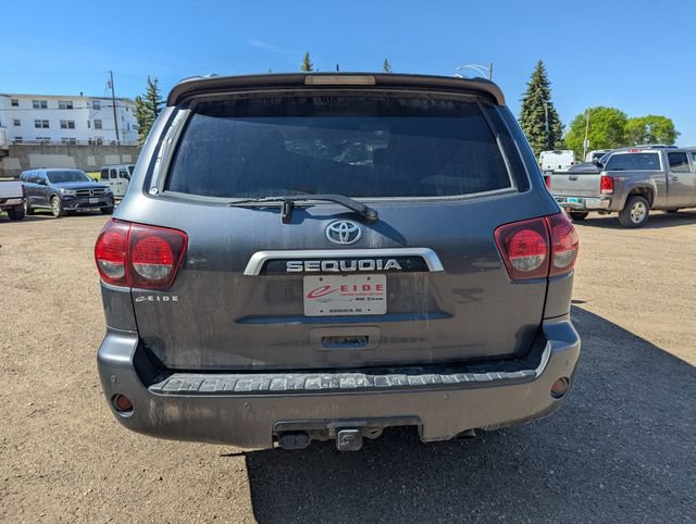 Used 2020 Toyota Sequoia Platinum AWD/4WD image 13