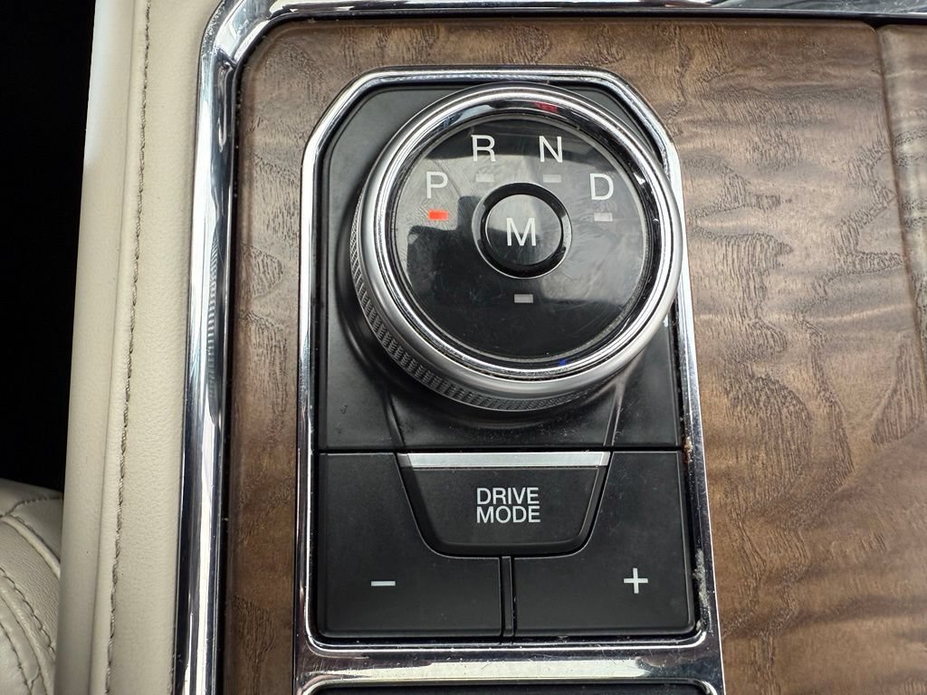 Used 2019 Ford Expedition Platinum RWD image 45