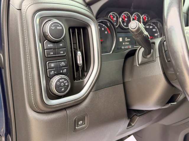 Used 2022 Chevrolet Silverado 1500 LTZ w/ LTZ Premium Package AWD/4WD image 16