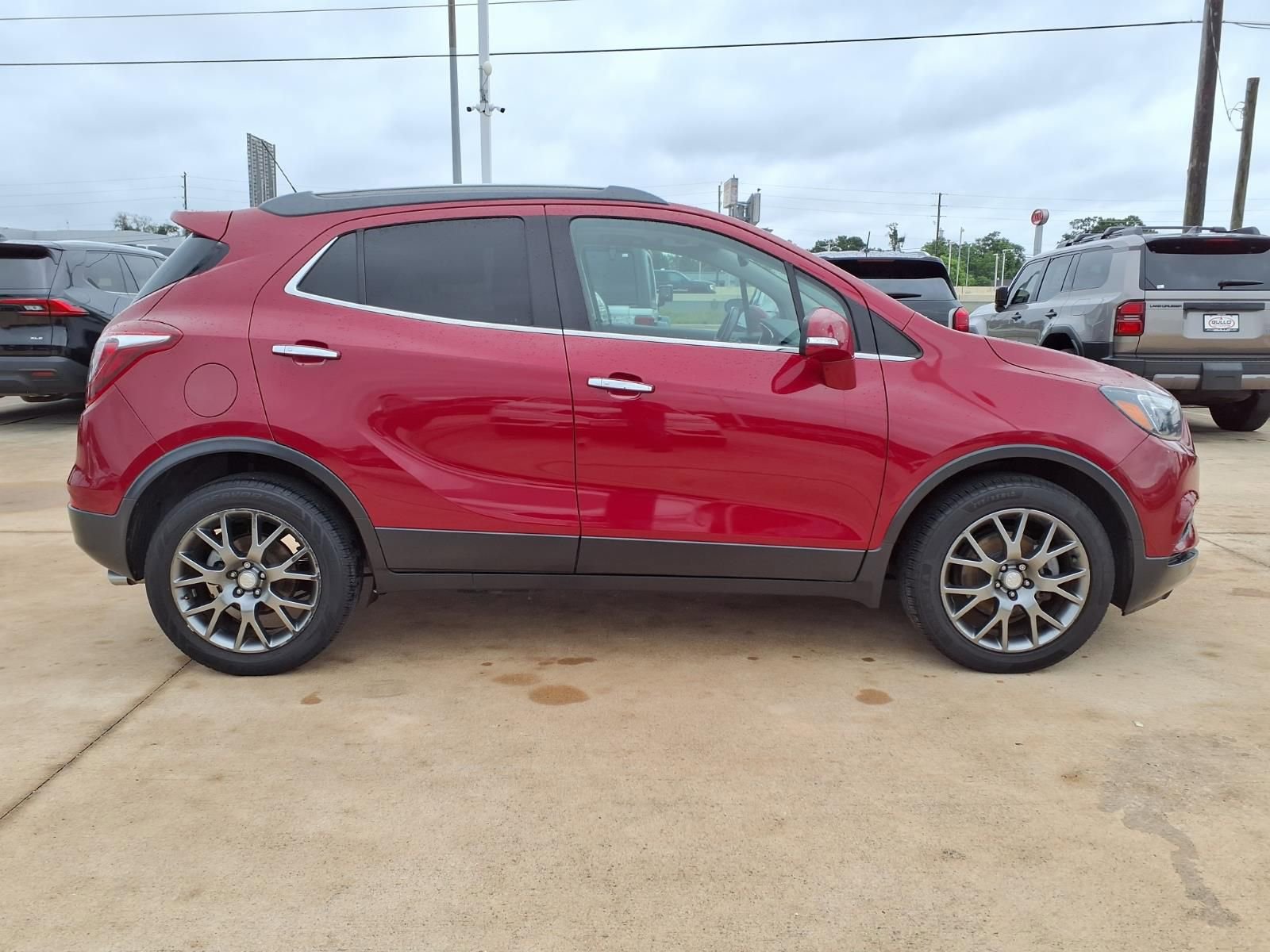 Used 2019 Buick Encore Sport Touring w/ Safety Package FWD image 5