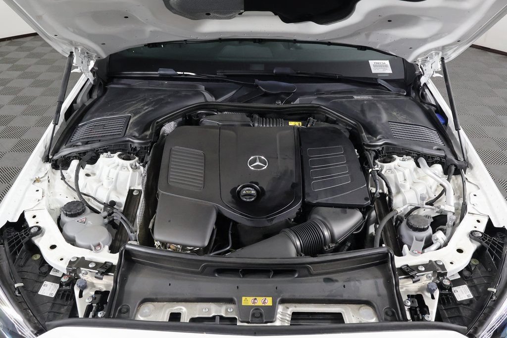 Used 2025 Mercedes-Benz C 300 Sedan image 15