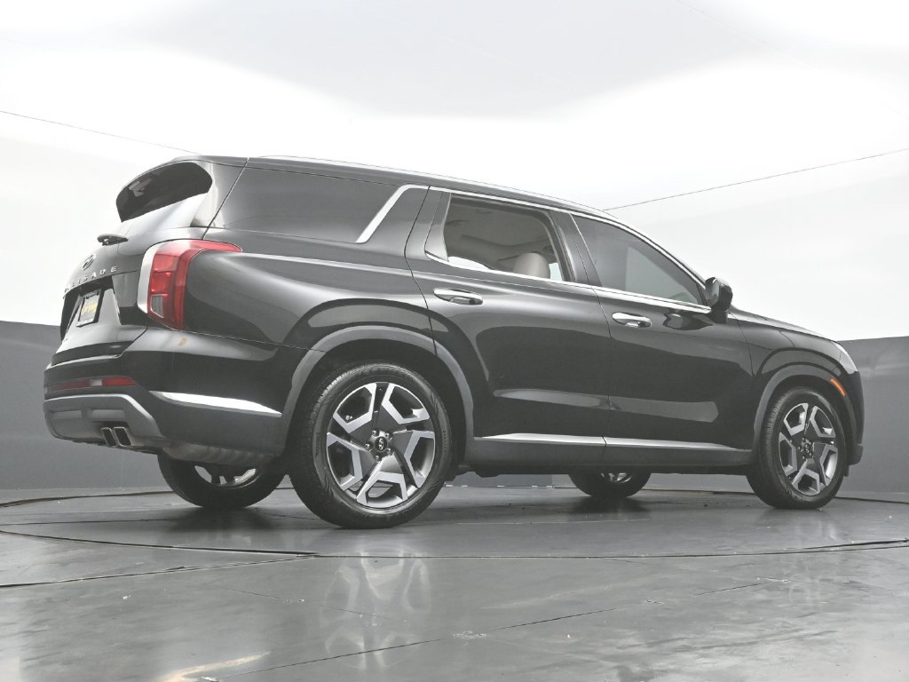 Used 2023 Hyundai Palisade Limited w/ Cargo Package FWD image 50