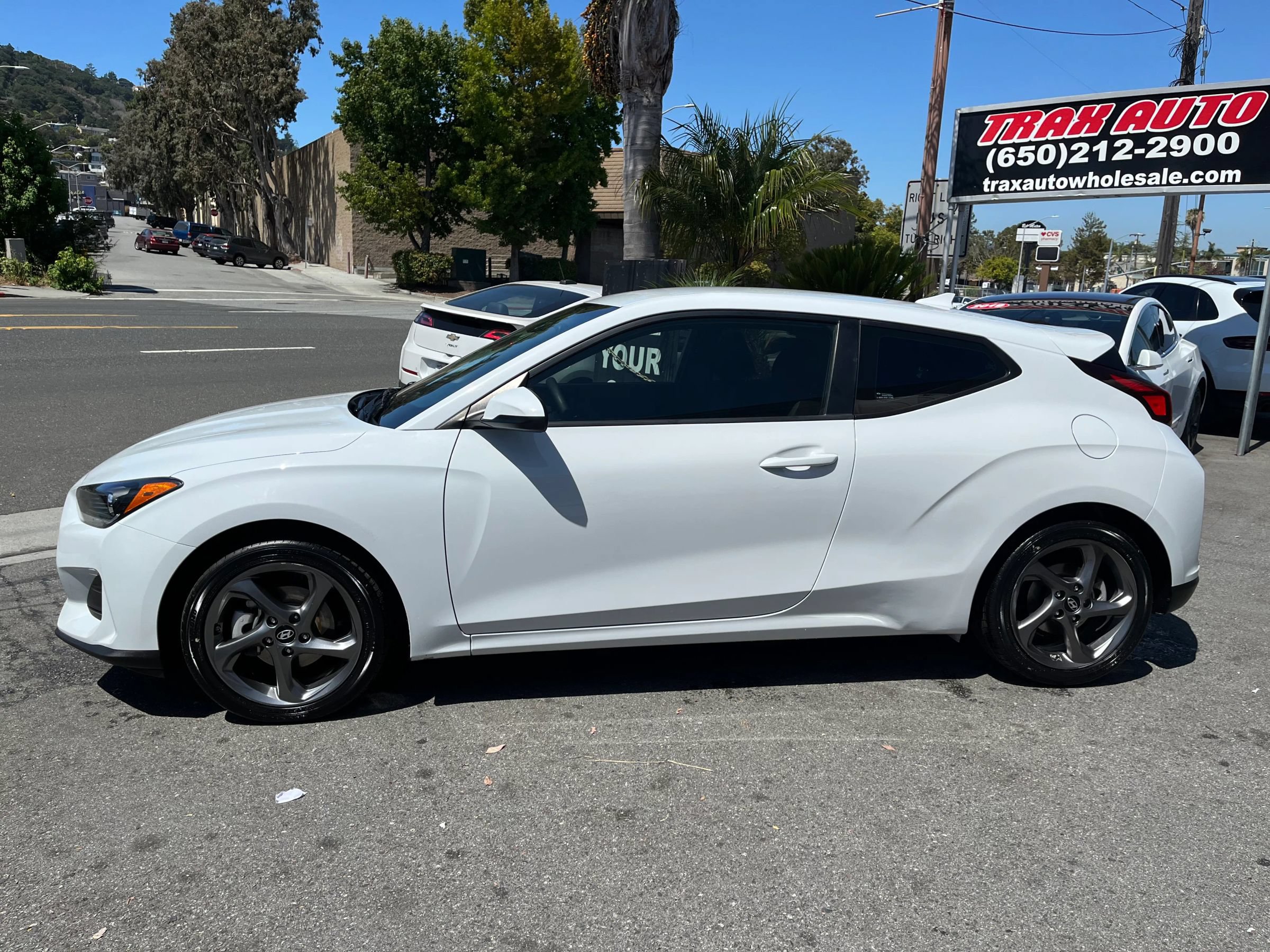 Used 2019 Hyundai Veloster 2.0 FWD image 4