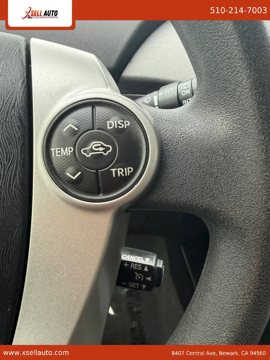 Used 2013 Toyota Prius Three FWD image 11