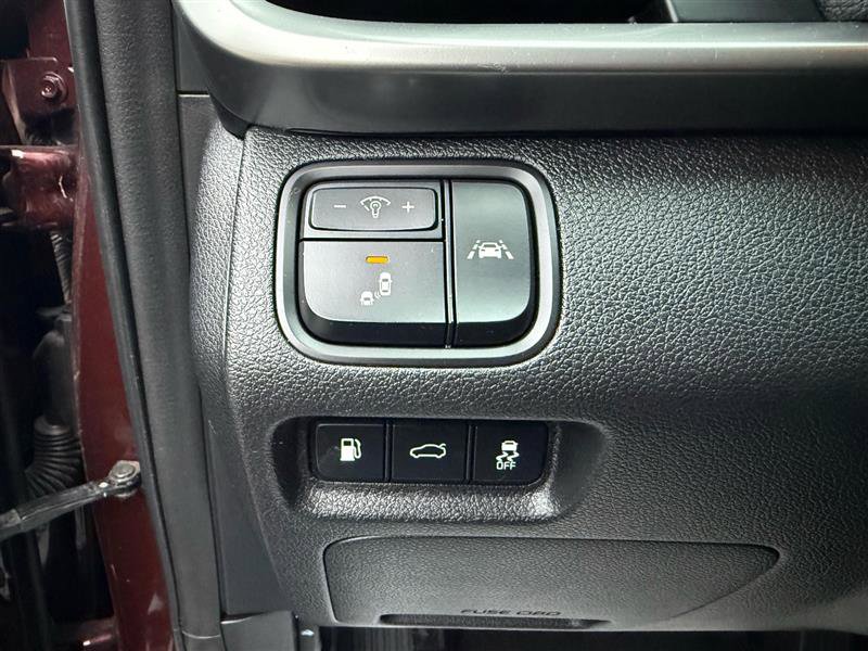 Used 2019 Kia Optima LX image 33