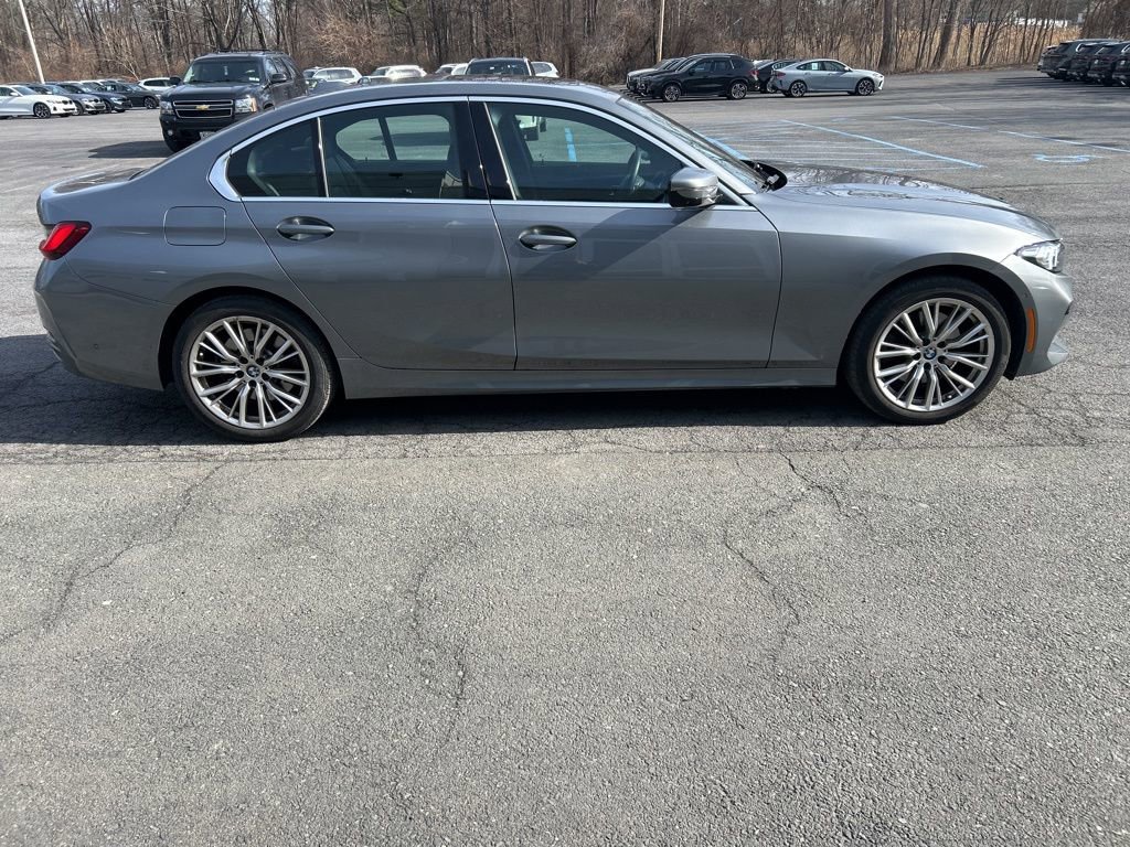 Certified 2024 BMW 330i xDrive Sedan w/ Convenience Package image 6