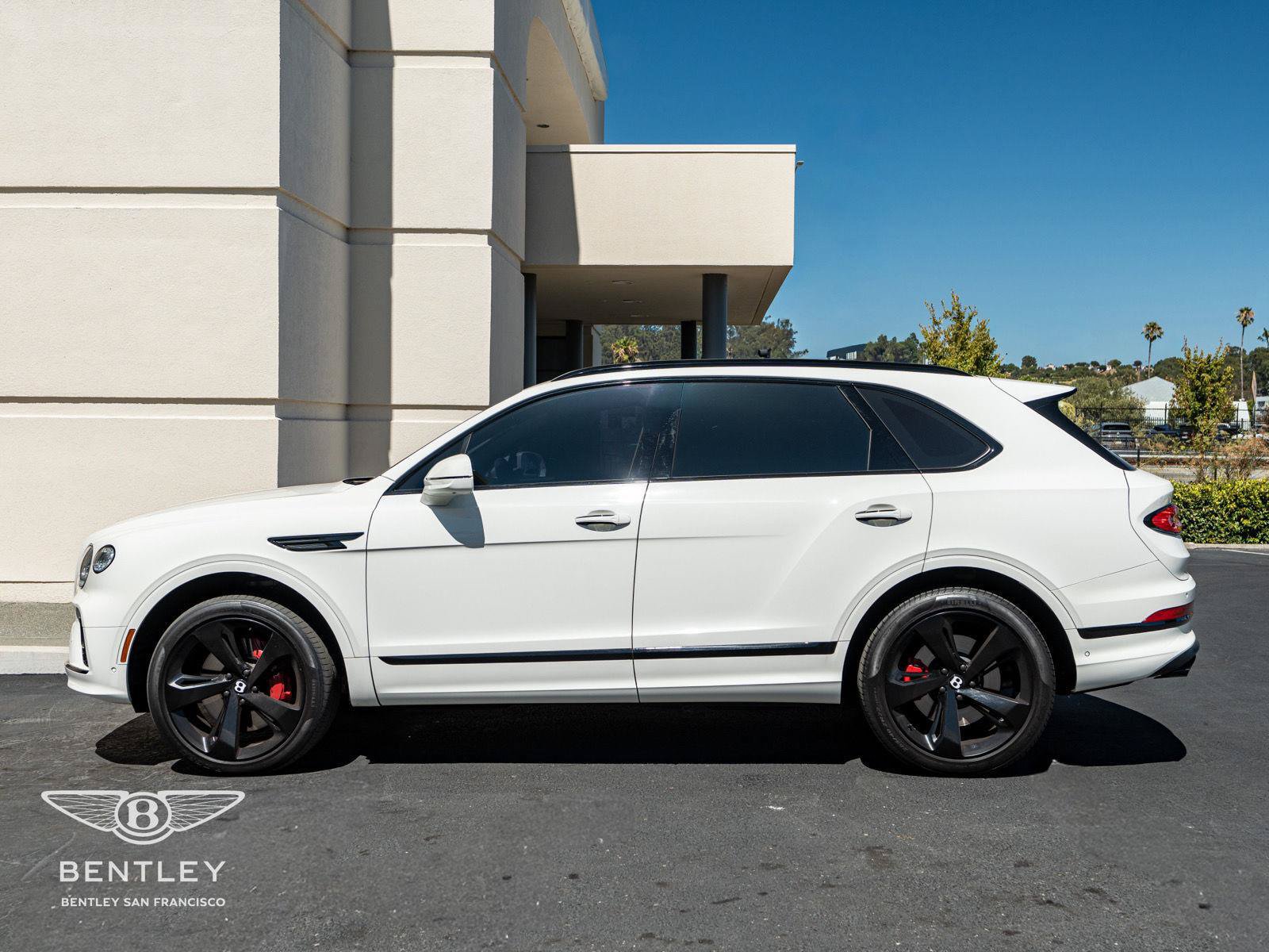 Used 2023 Bentley Bentayga AWD/4WD image 7