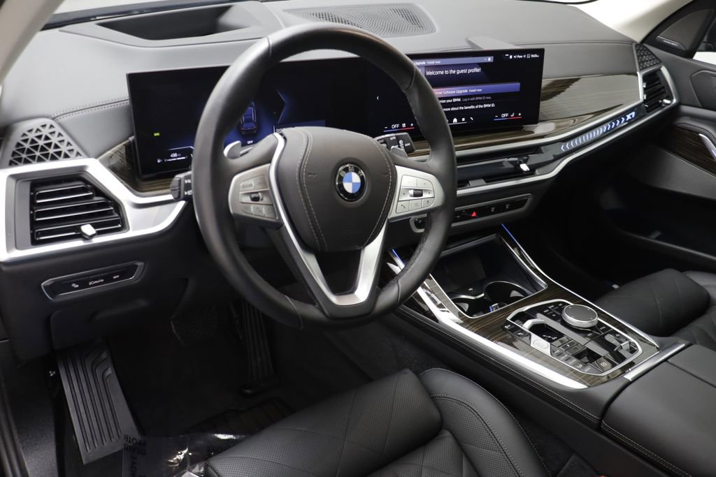 Certified 2026 BMW X7 xDrive40i w/ Premium Package AWD/4WD image 6