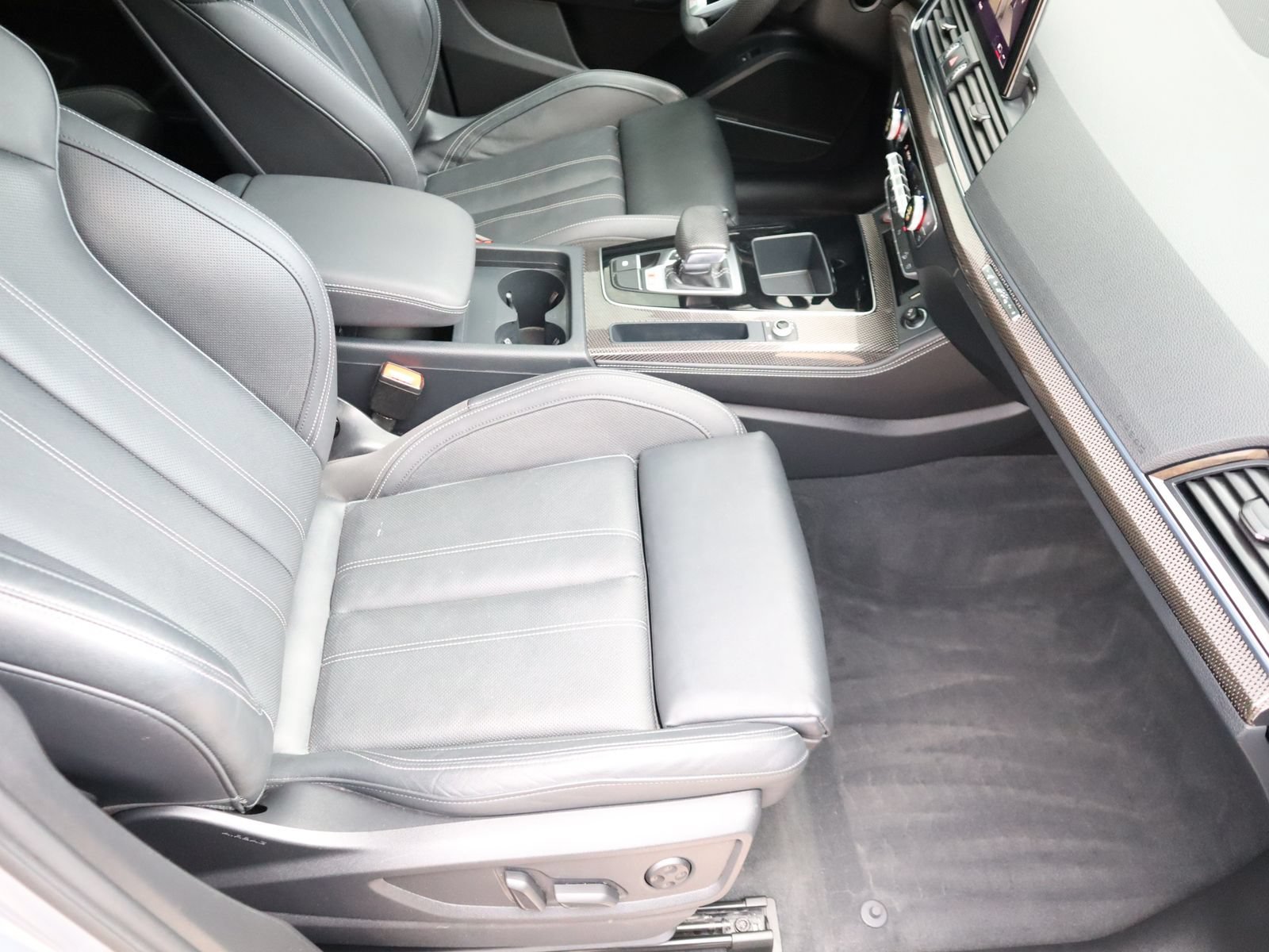 Used 2023 Audi SQ5 Premium Plus AWD/4WD image 56