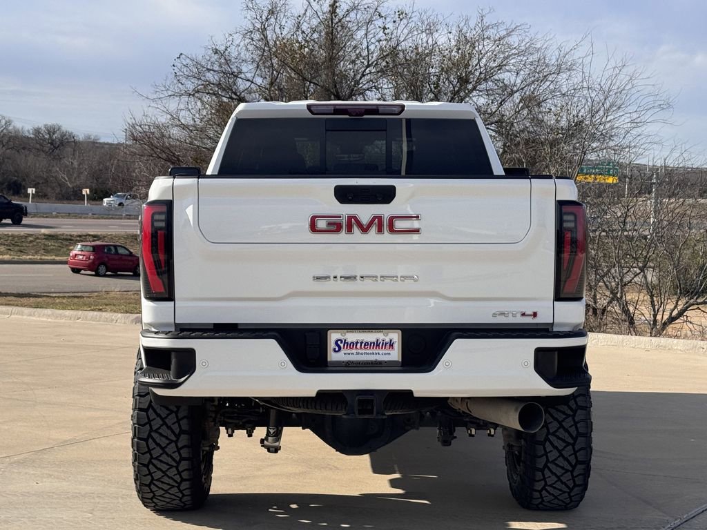 Used 2024 GMC Sierra 2500 AT4 w/ AT4 Premium Plus Package AWD/4WD image 5