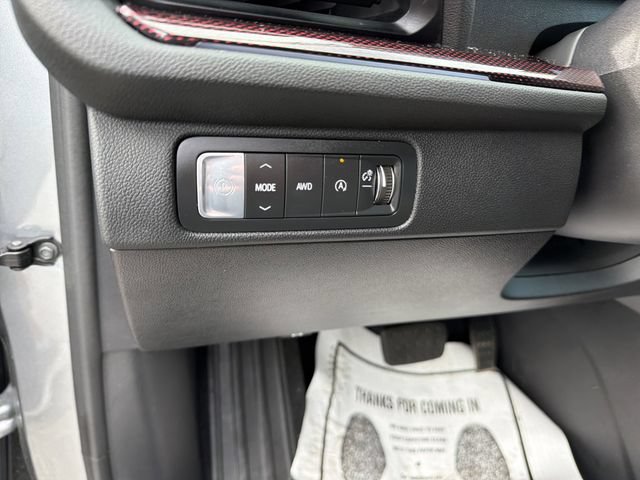 Used 2026 Chevrolet Traverse RS AWD/4WD image 17