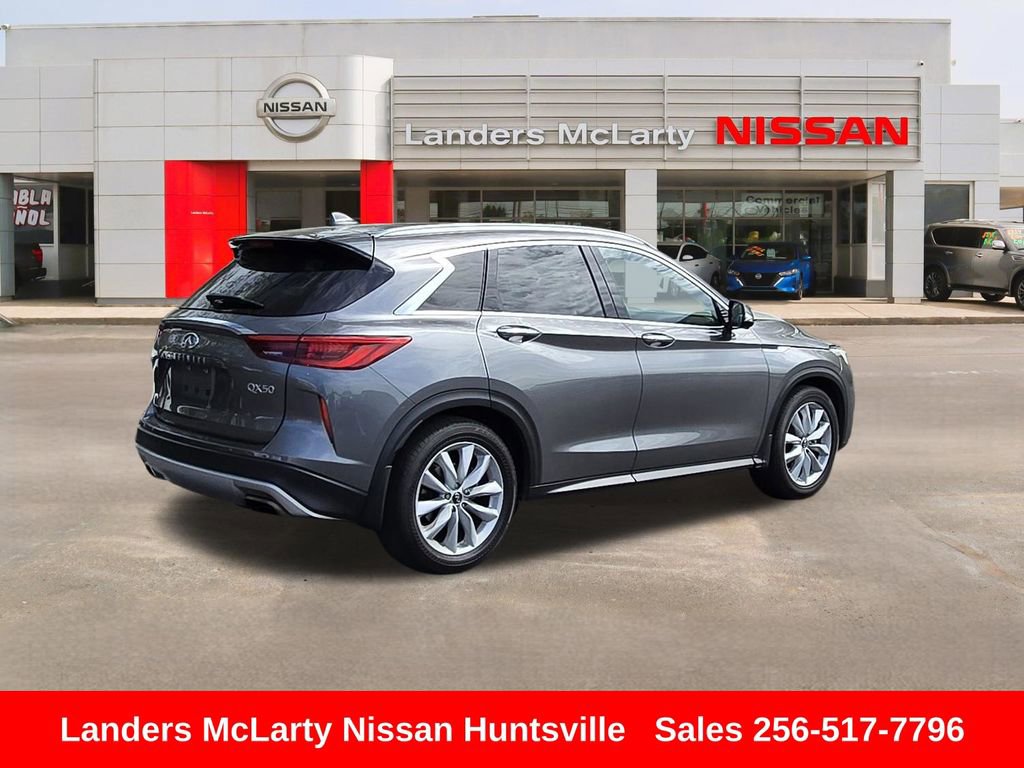 Used 2019 INFINITI QX50 Essential w/ Premium Heat Package image 3