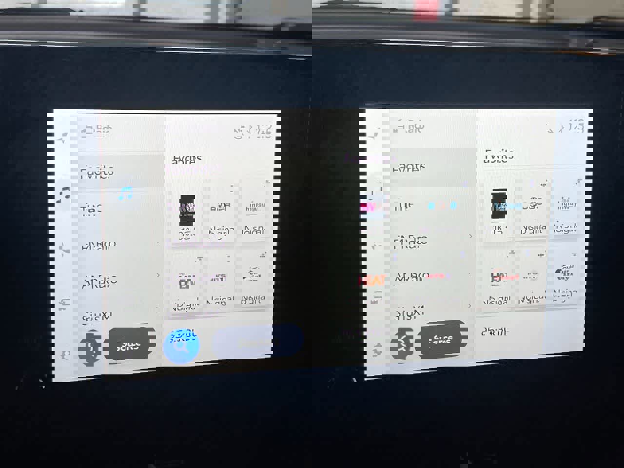 Certified 2023 Toyota Corolla Cross LE w/ Moonroof Package image 16