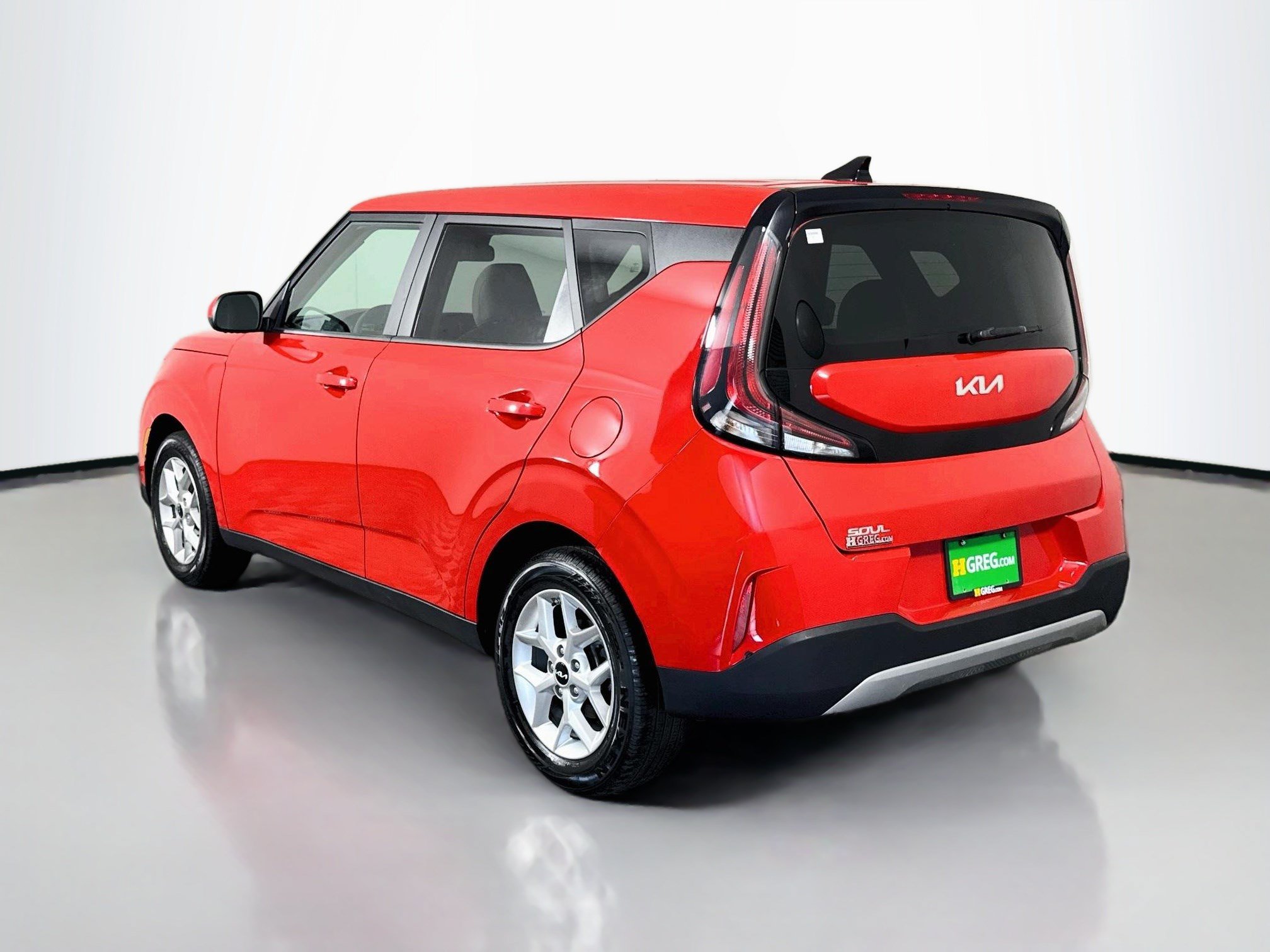 Used 2023 Kia Soul LX w/ LX Technology Package FWD image 7