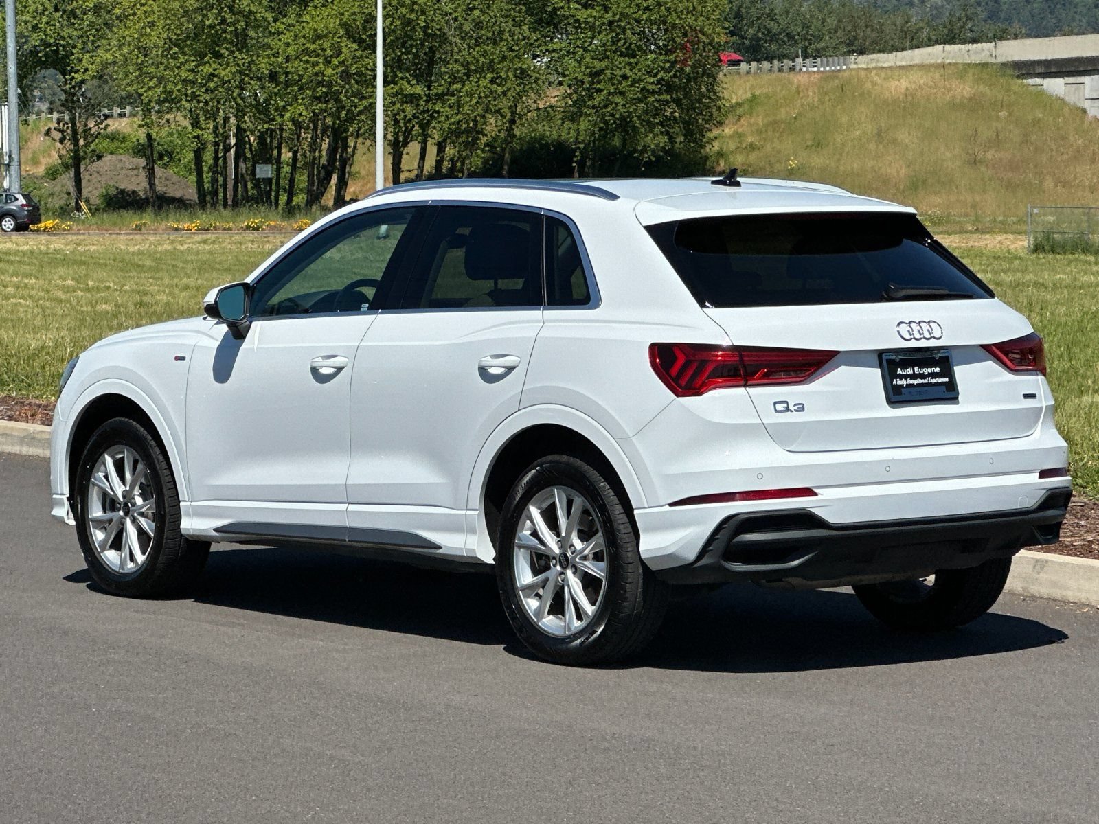 Used 2025 Audi Q3 2.0T Premium AWD/4WD image 5