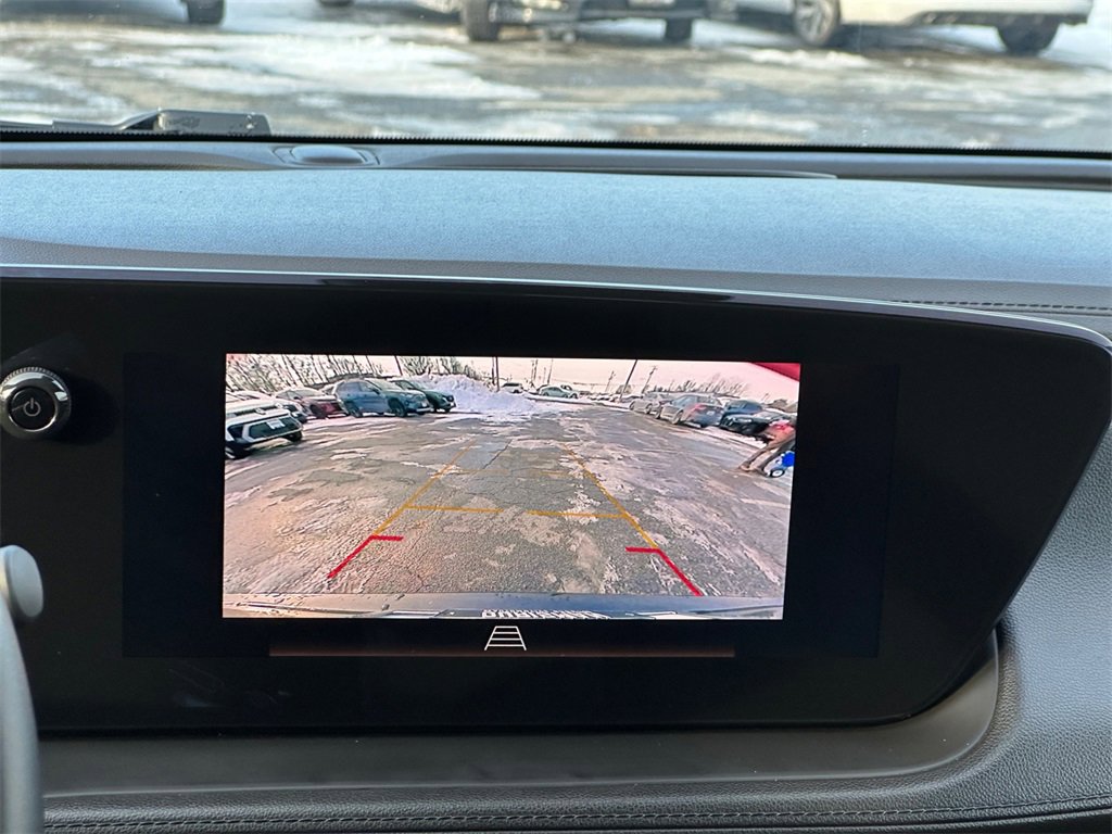 Used 2024 Buick Encore GX Sport Touring image 17