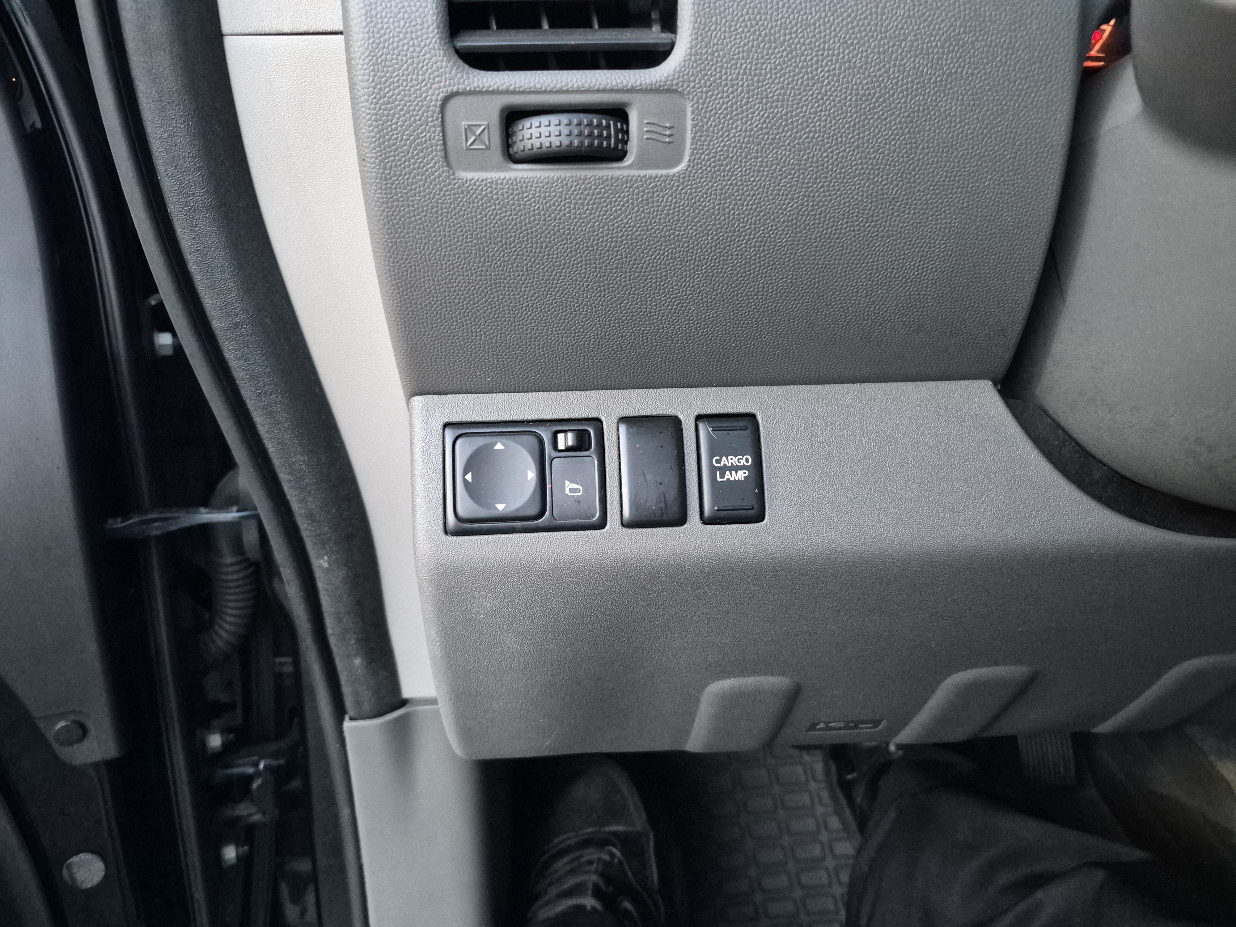 Used 2016 Nissan Frontier SV RWD image 19
