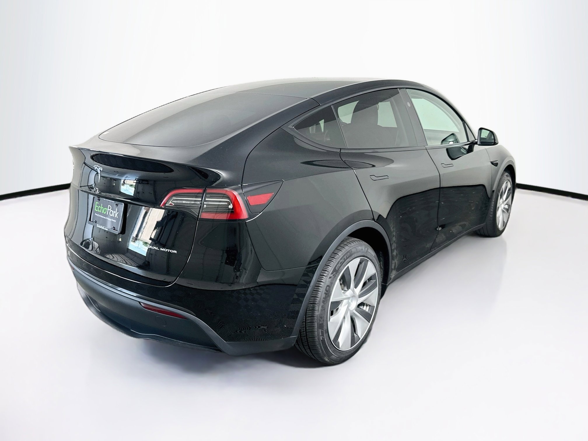 Used 2023 Tesla Model Y Long Range AWD/4WD image 9