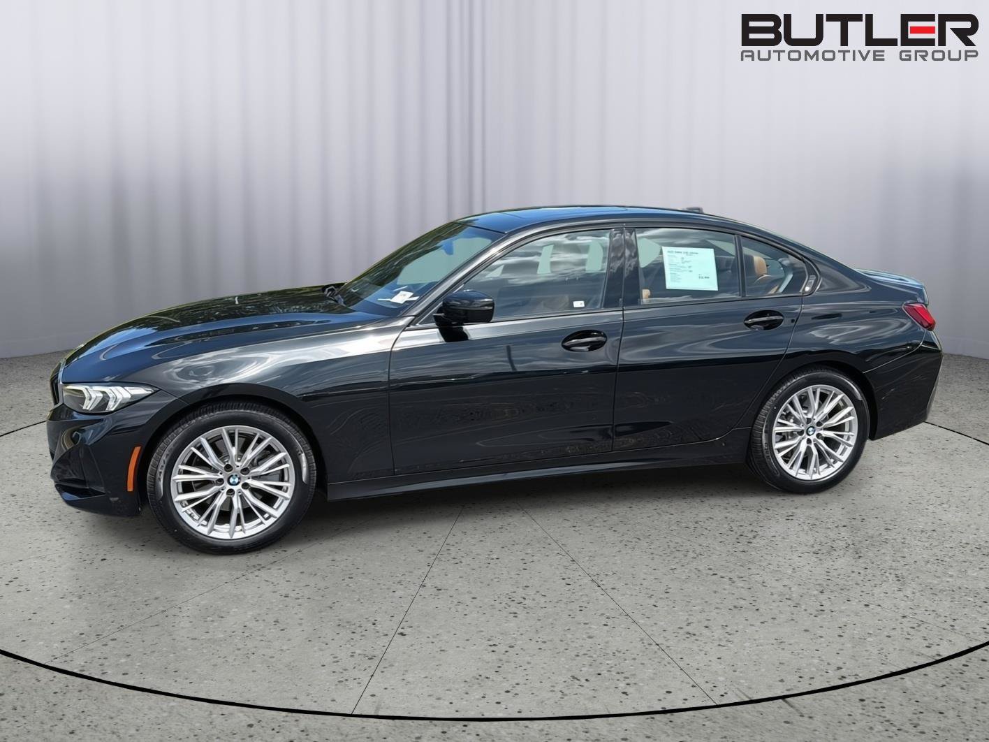 Used 2023 BMW 330i xDrive Sedan w/ Premium Package AWD/4WD image 3