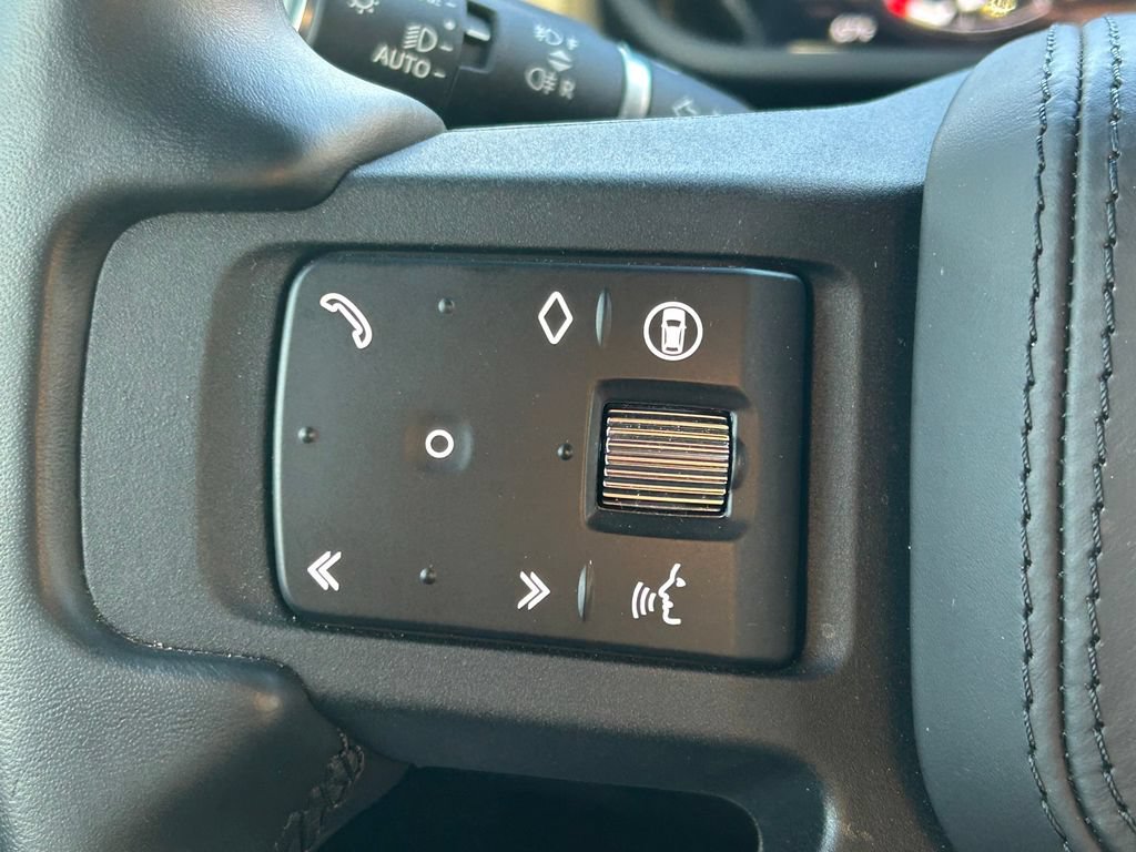 Used 2024 Land Rover Defender 130 Outbound AWD/4WD image 39