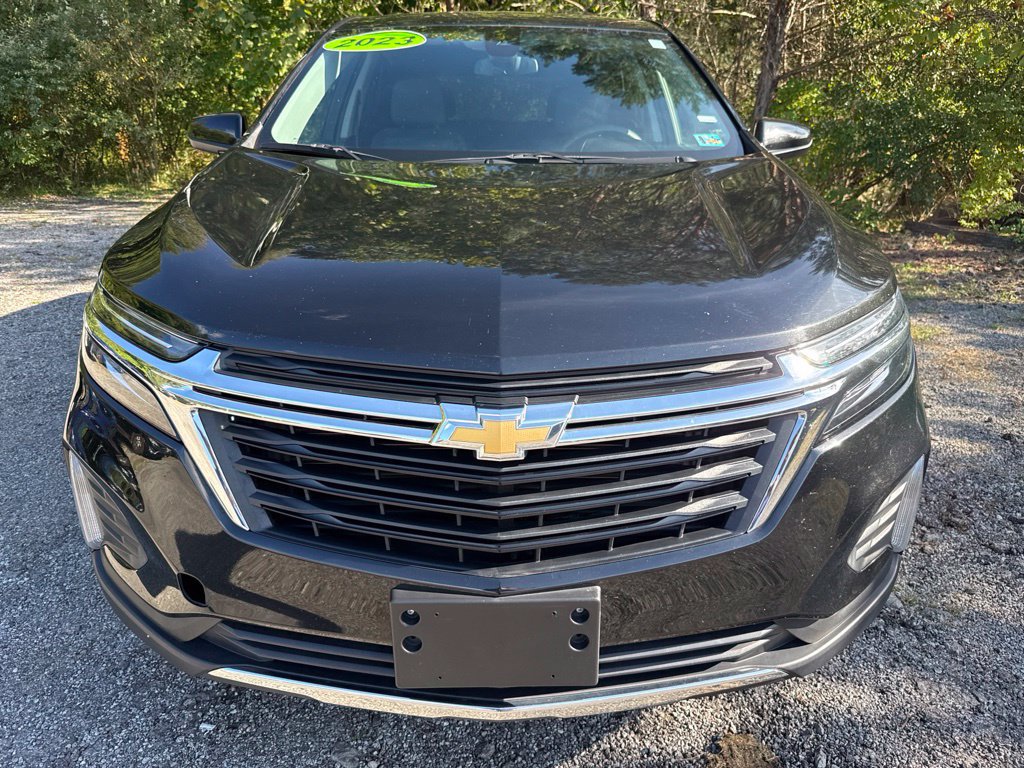 Used 2023 Chevrolet Equinox LT AWD/4WD image 2