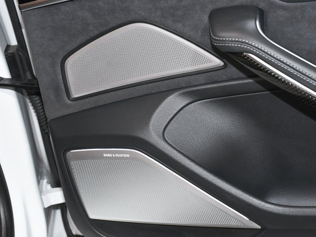 Used 2022 Audi S8 w/ S8 Comfort Plus Package AWD/4WD image 21