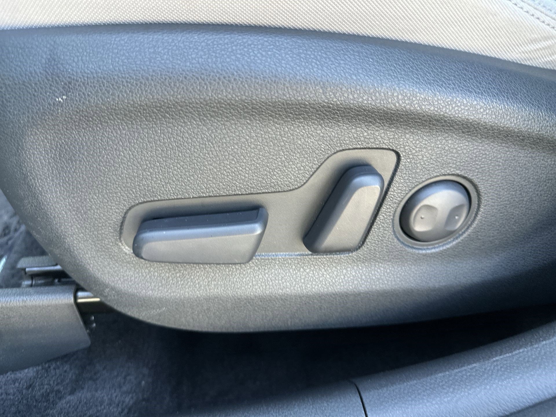 Used 2021 Hyundai Tucson Value FWD image 14