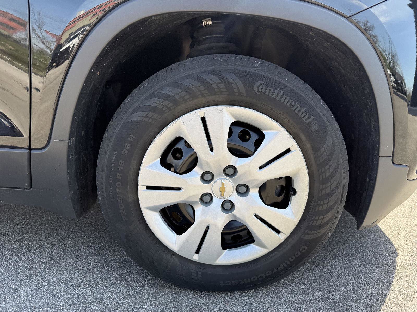 Used 2018 Chevrolet Trax LS FWD image 14
