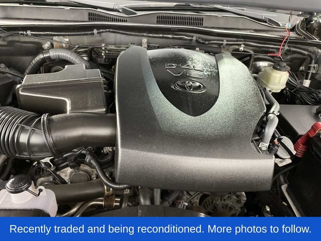 Used 2017 Toyota Tacoma Limited w/ Tow Package AWD/4WD image 34
