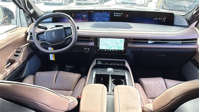 New 2025 Lincoln Navigator L Black Label image 14