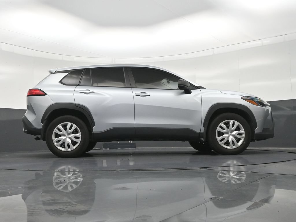 Used 2022 Toyota Corolla Cross L FWD image 28
