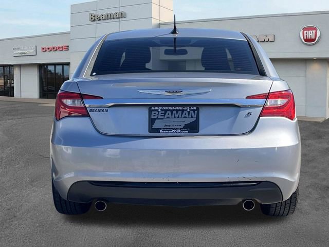 Used 2013 Chrysler 200 Touring w/ S Exterior Appearance Pkg FWD image 6