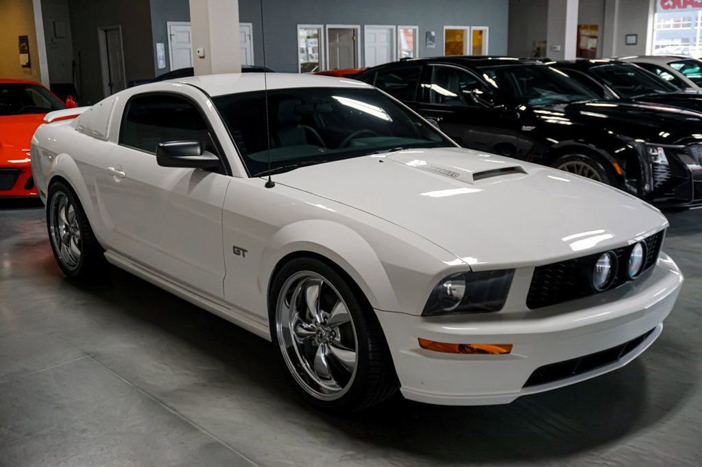 Used 2007 Ford Mustang GT image 4