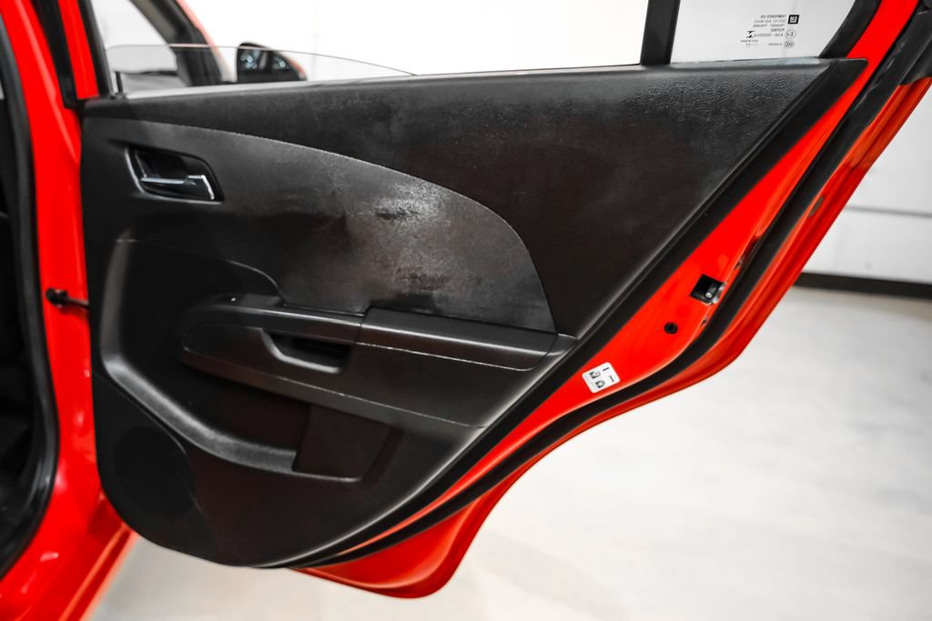 Used 2018 Chevrolet Sonic LT FWD image 43