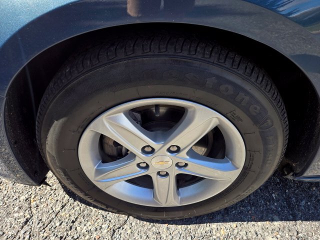 Used 2025 Chevrolet Malibu LS FWD image 23