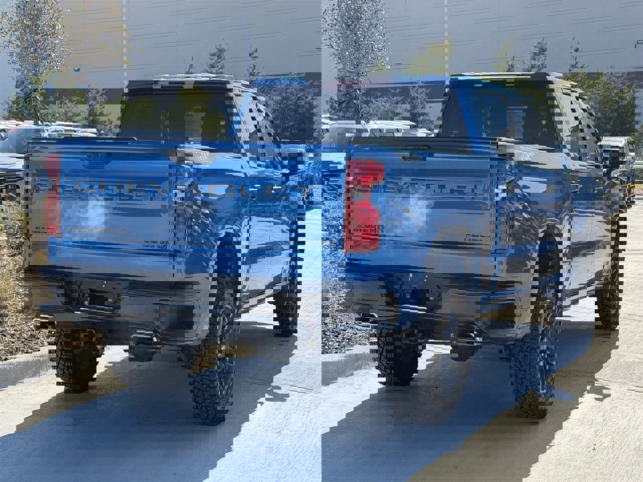 Certified 2024 Chevrolet Silverado 1500 Custom Trail Boss w/ LPO, Dark Essentials Package image 5