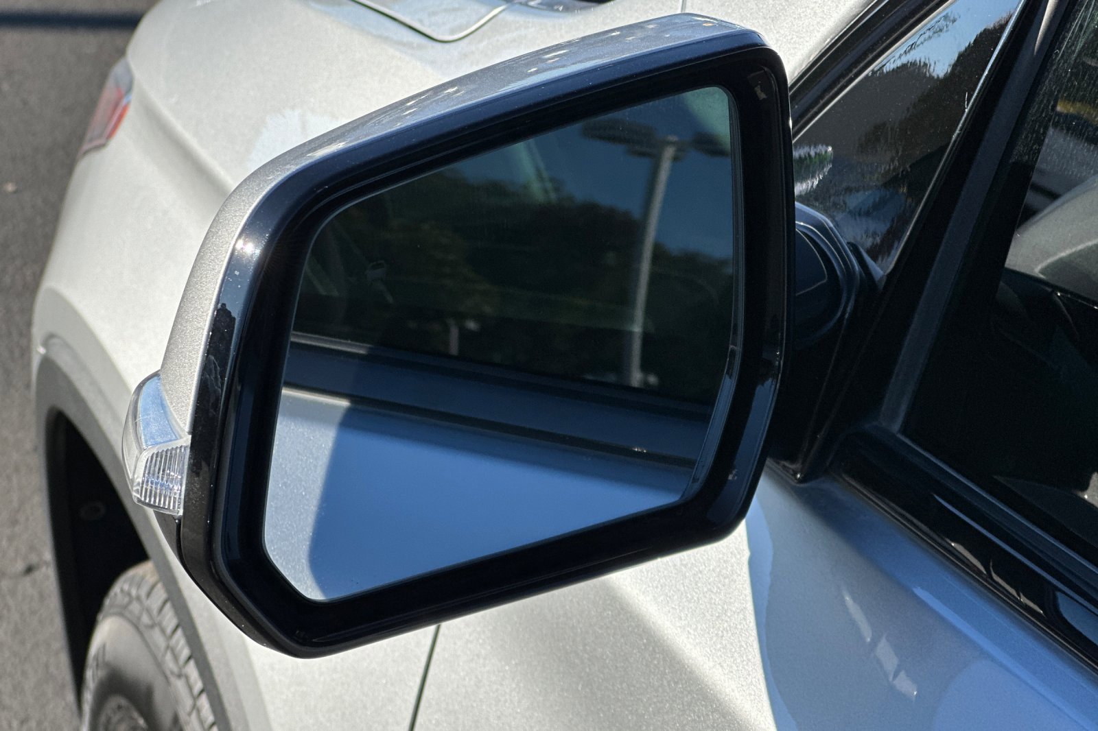 Used 2020 Chevrolet Traverse RS image 53