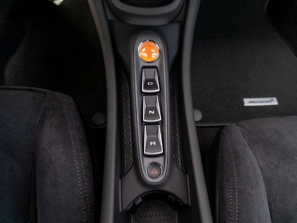 New 2026 McLaren Artura RWD image 23