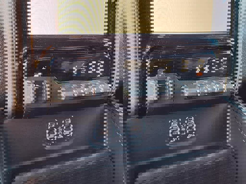 Used 2023 RAM 1500 Laramie image 18