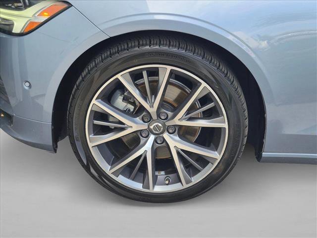 Used 2018 Volvo S90 T5 Momentum w/ Convenience Package FWD image 22