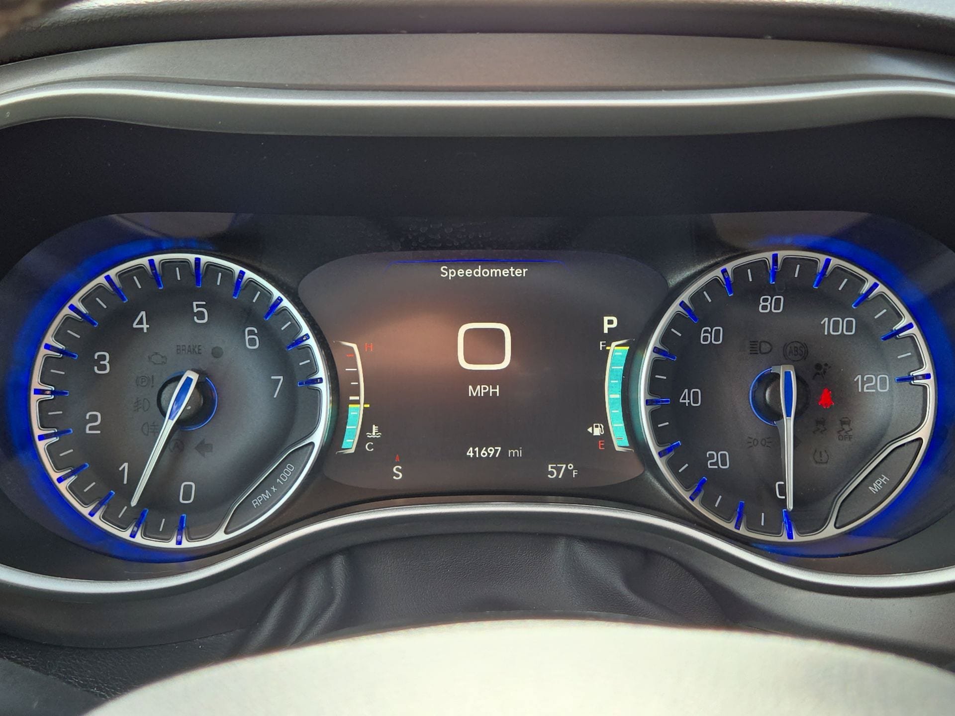 Used 2024 Chrysler Pacifica Touring-L FWD image 20