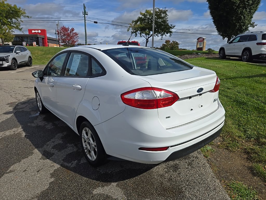 Used 2016 Ford Fiesta SE FWD image 9